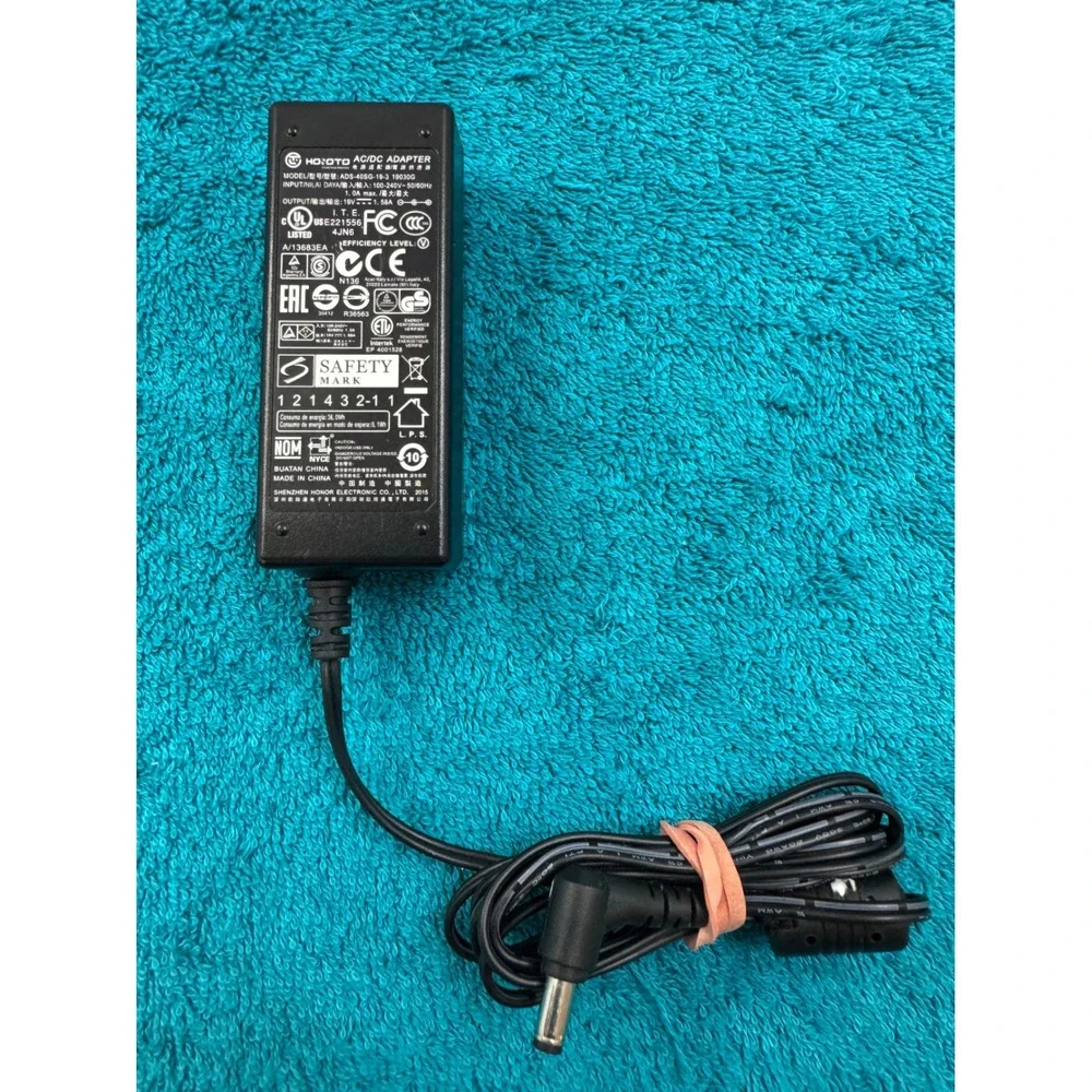 Honoto AC Adapter ADS-40SG-19-3 19030G 19V 1.58A Power Supply with AC Cord Black